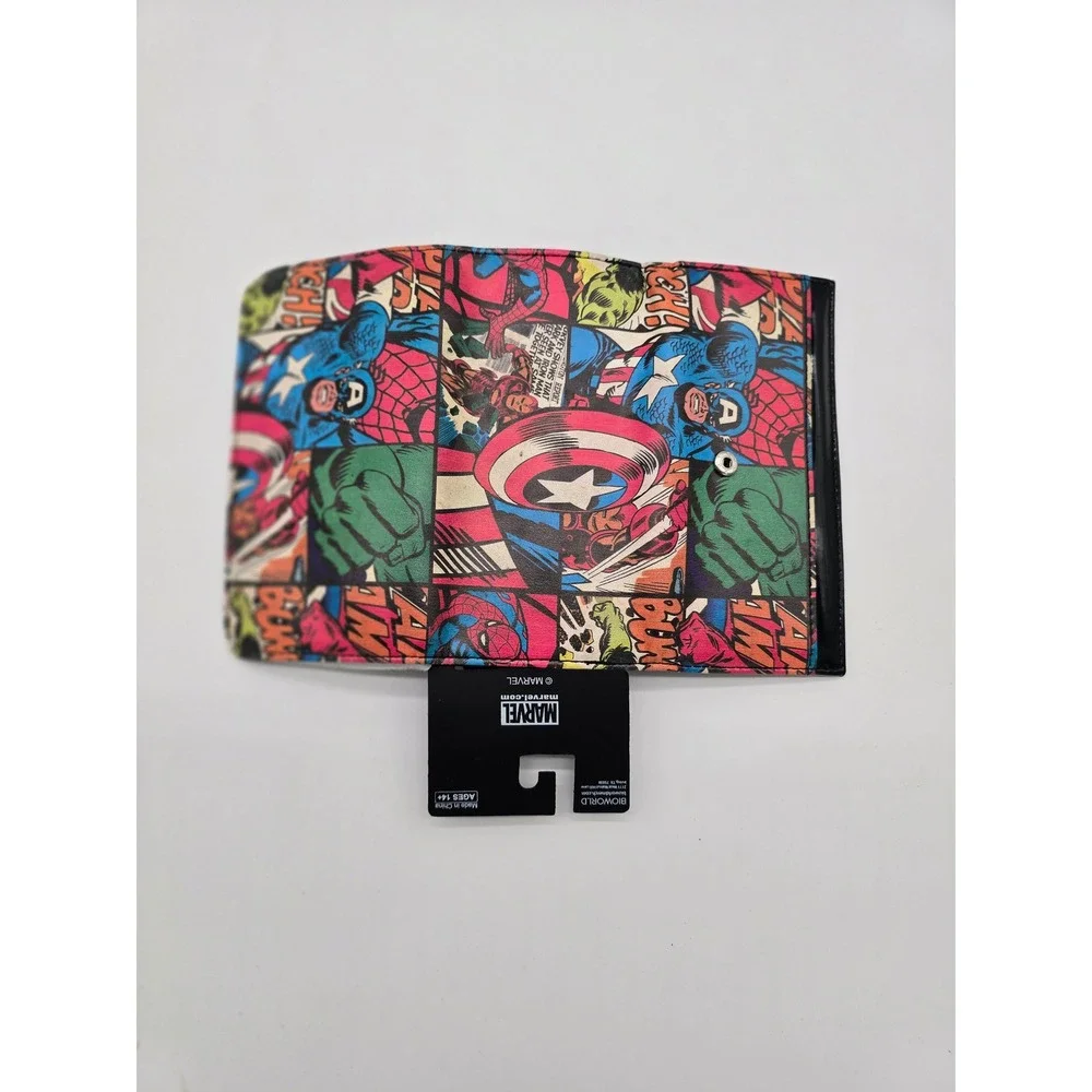 Marvel Bioworld Comic Book Panel Trifold Wallet Avengers Spider-Man Hulk NEW